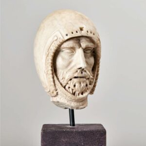 CARVED MARBLE KNIGHT'S HEADItaly, 14th century
€46.800
